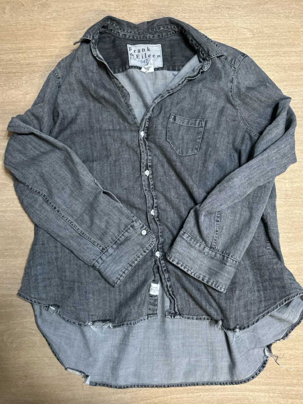 Frank & Eileen Famous Gray Denim Button-Front Shirt by Eileen - XL